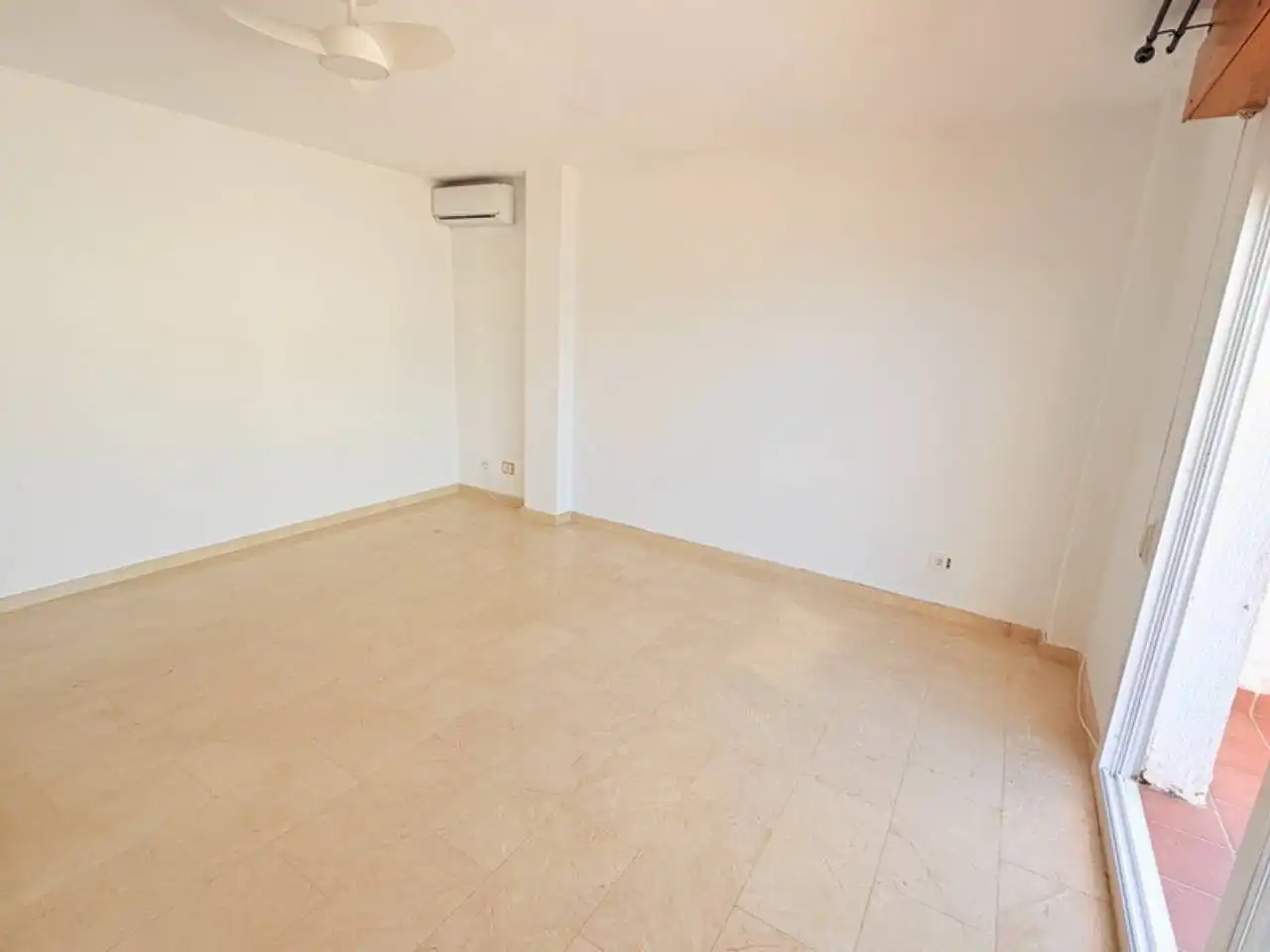 Mini appartamento con piscina in affitto a Calle Tesorillo 11, imagen 9
