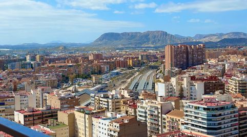 Foto 5 von Wohnung zum Verkauf in Calle Poeta Vila y Blanco, 4, Ensanche - Diputación, Alicante / Alacant