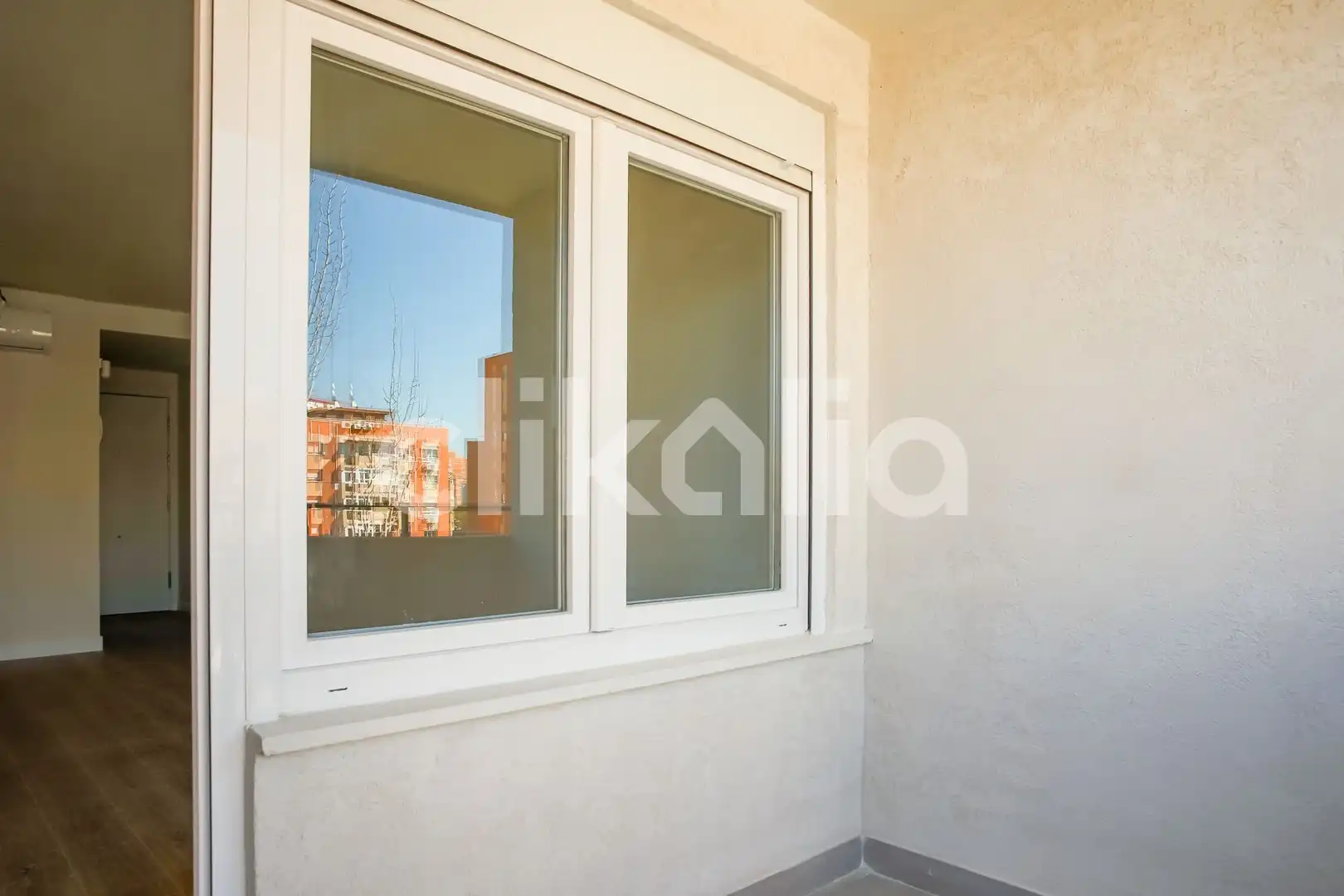 Außenansicht von Wohnung zum Verkauf in Madrid mit Klimaanlage, Heizung und Terrasse