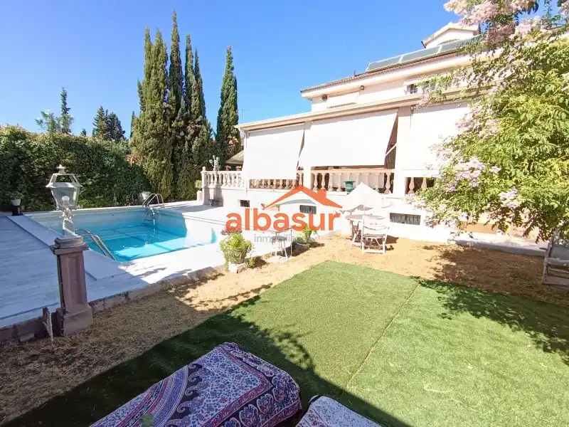 Villa avec terrasse à vendre à Carretera de Alba, imagen 3