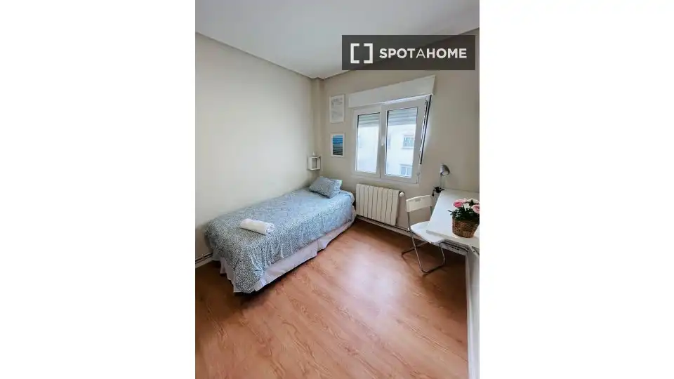 Habitación de Piso para compartir en Santander con Aire acondicionado, Calefacción y Terraza