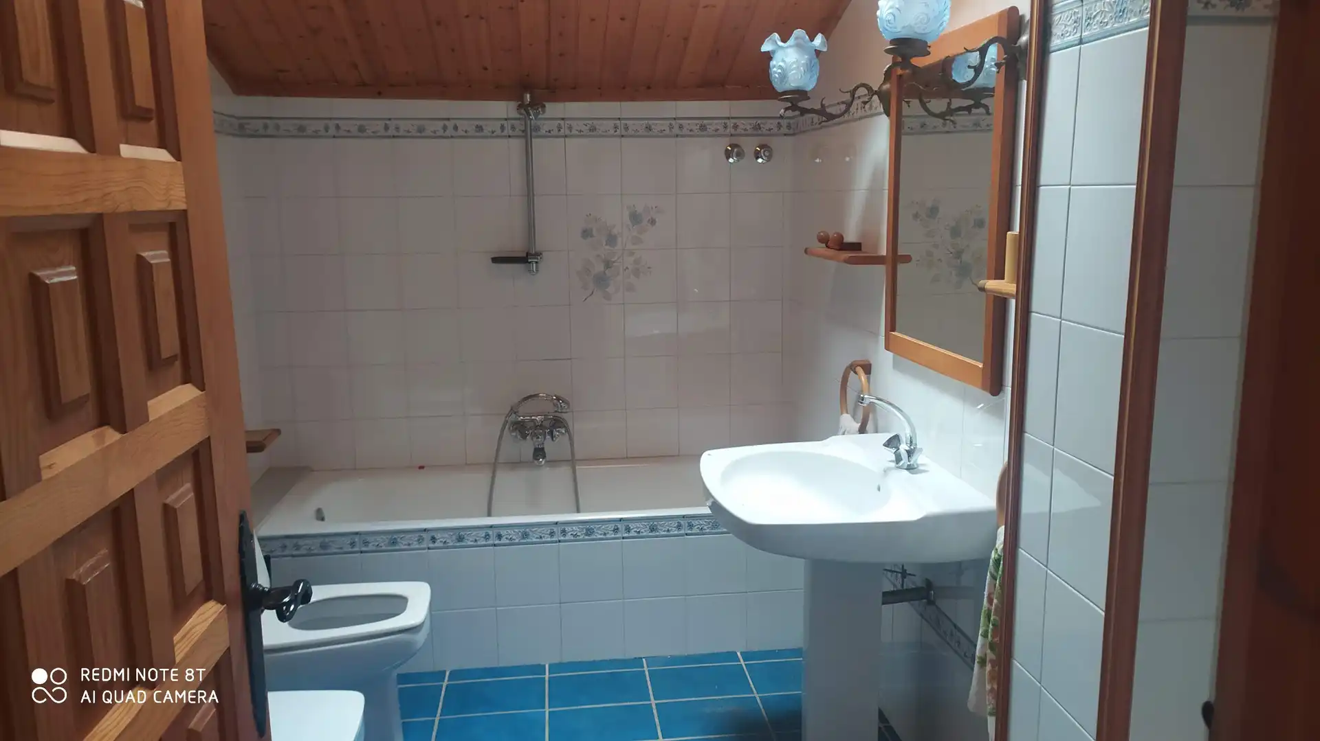 Badezimmer von Country house zum Verkauf in Alpicat mit Heizung, Parkett und Terrasse