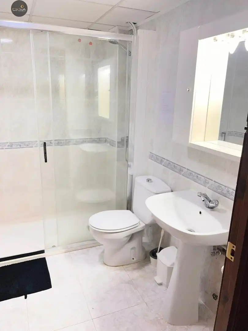 Bathroom of Flat for rent in Castellón de la Plana / Castelló de la Plana  with Air Conditioner, Heating and Terrace