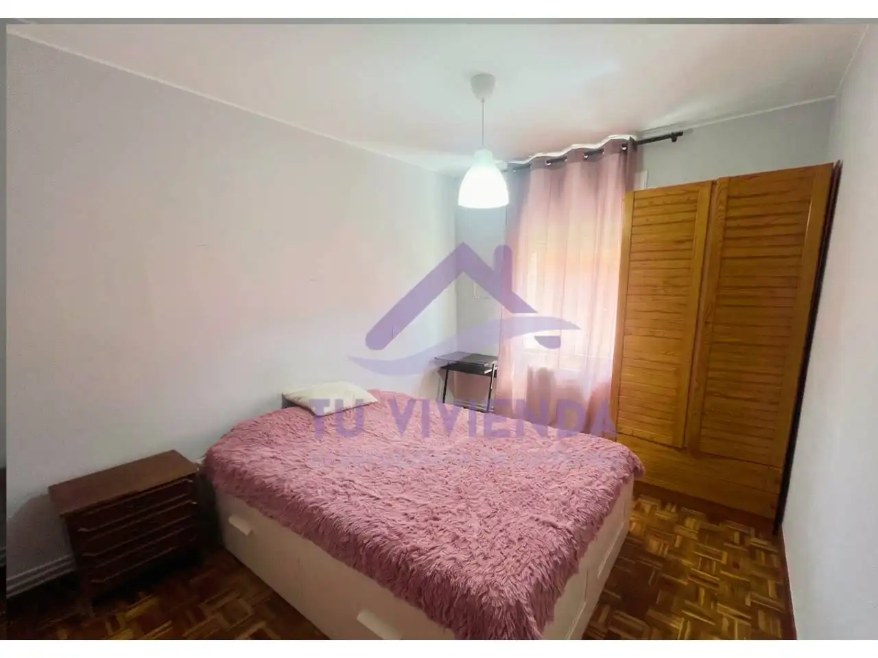 Habitación de Piso en venta en Valladolid con Calefacción, Parquet y Amueblado