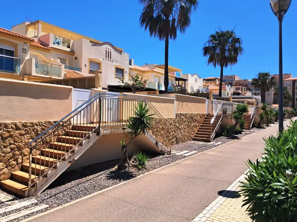 Reihenhaus mit Pool zum Verkauf in Calle Salsona, imagen 2