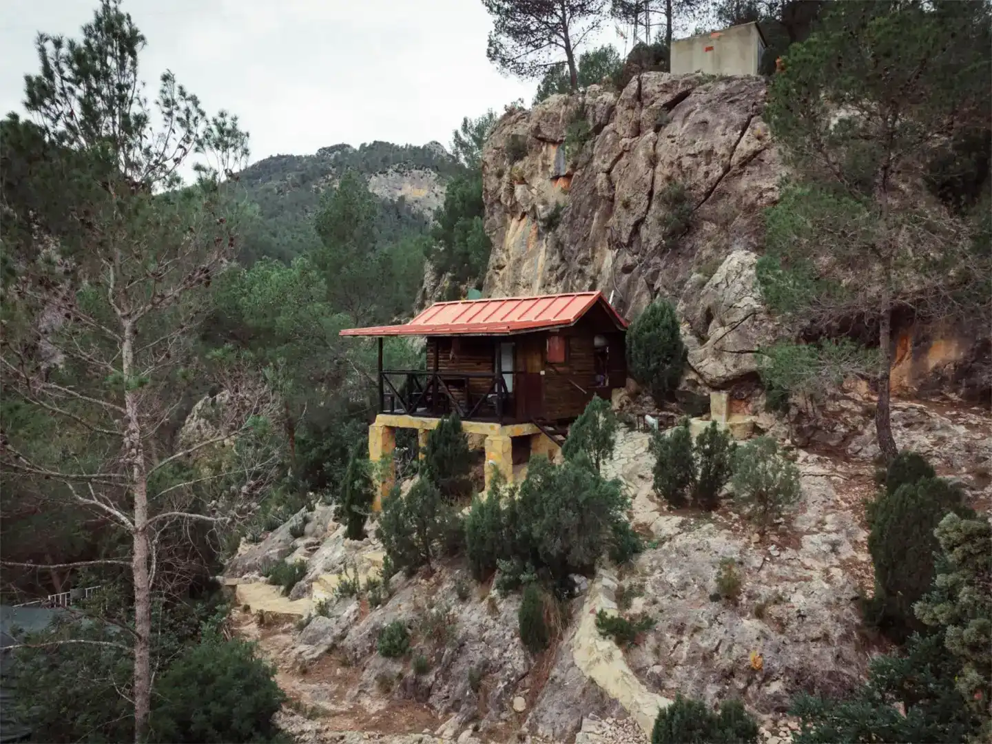 Vista exterior de Local en venda en Montanejos amb Parquet i Moblat