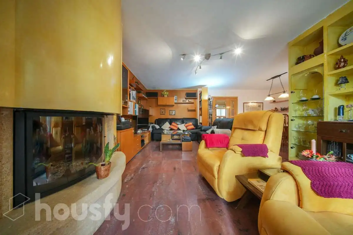 Sala d'estar de Casa o xalet en venda en Rivas-Vaciamadrid amb Aire condicionat, Calefacció i Jardí privat