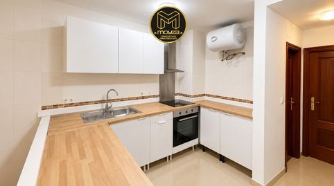 Foto 4 de Piso en venta en San Bartolomé - Millán de Priego, Jaén Capital