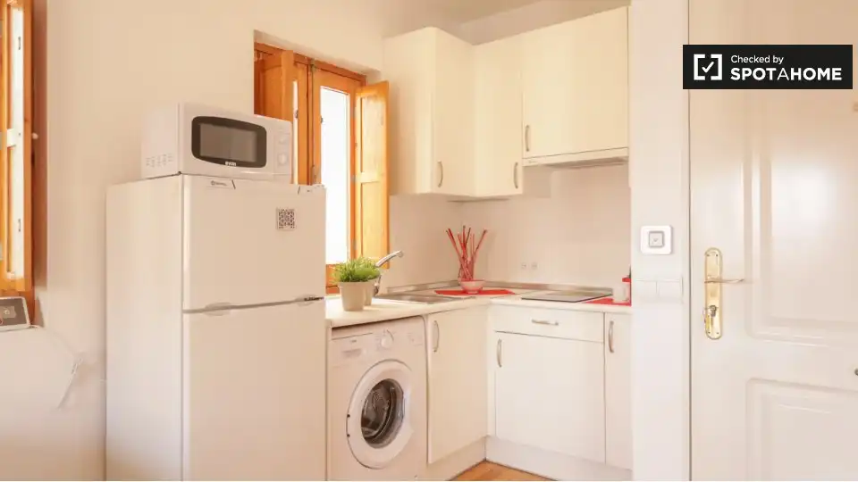 Flat with terrace to rent in Latina, imagen 6