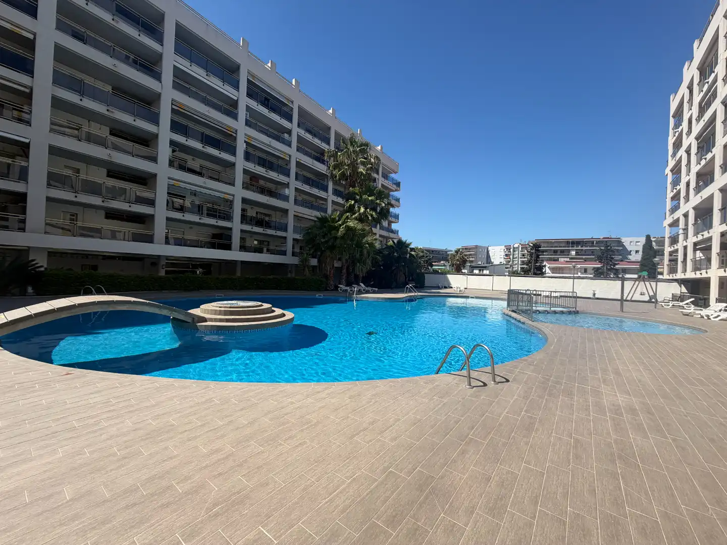 Piscina de Pis en venda en Salou amb Aire condicionat, Calefacció i Terrassa
