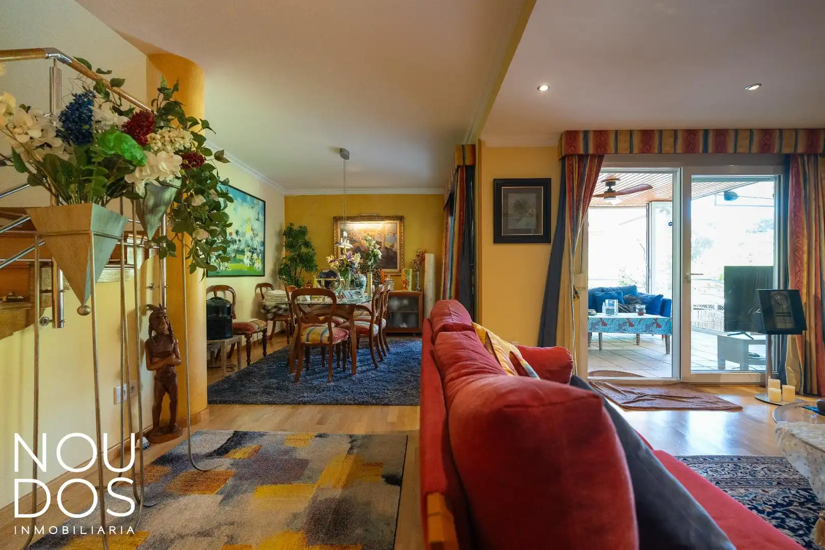 Sala d'estar de Casa adosada en venda en  Palma de Mallorca amb Calefacció, Jardí privat i Terrassa