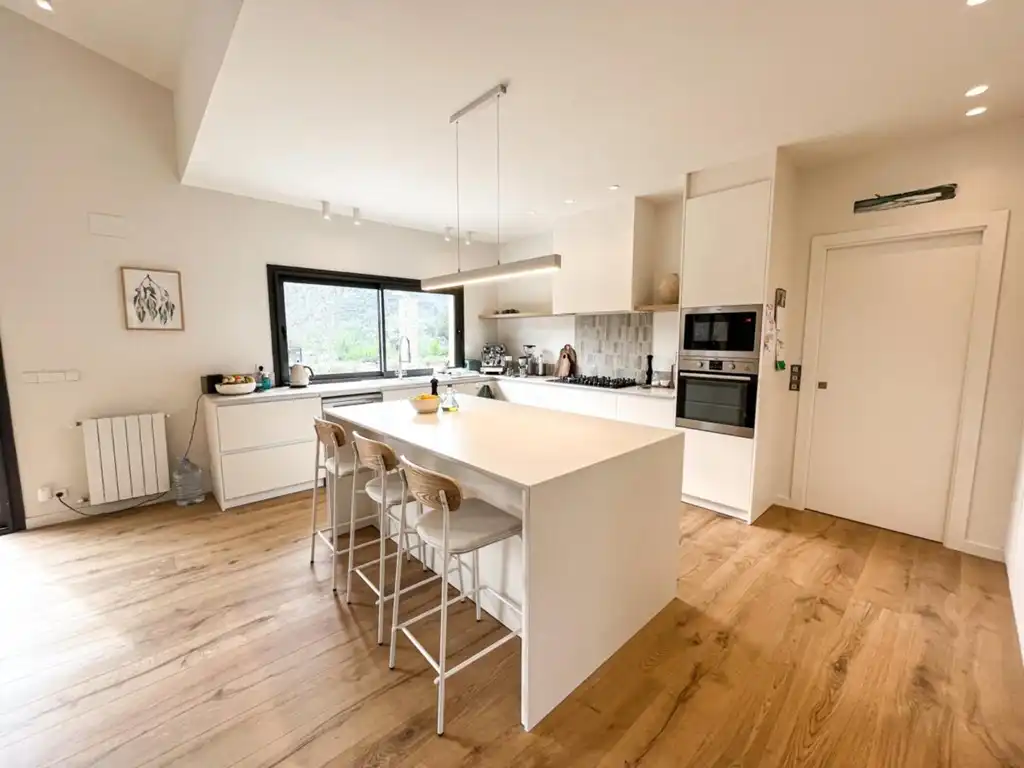 Cocina de Casa o chalet de alquiler en Sant Martí de Llémena con Aire acondicionado, Jardín privado y Trastero