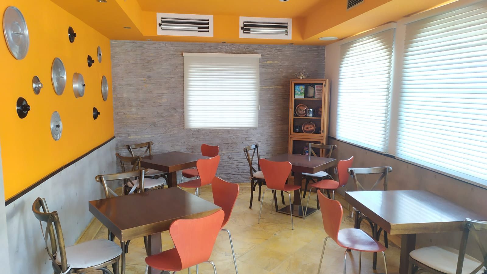 Local de lloguer en Nerja amb Aire condicionat, Calefacció i Terrassa