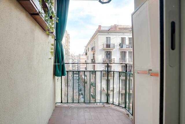 Piso en Venta en El Camp de l'Arpa del Clot