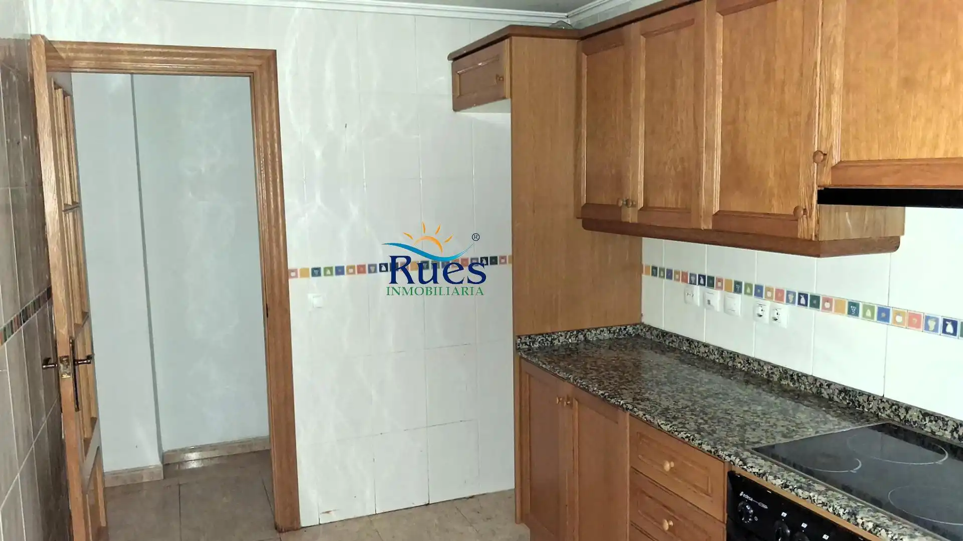 Cocina de Piso en venta en Oropesa del Mar / Orpesa con Terraza y Balcón