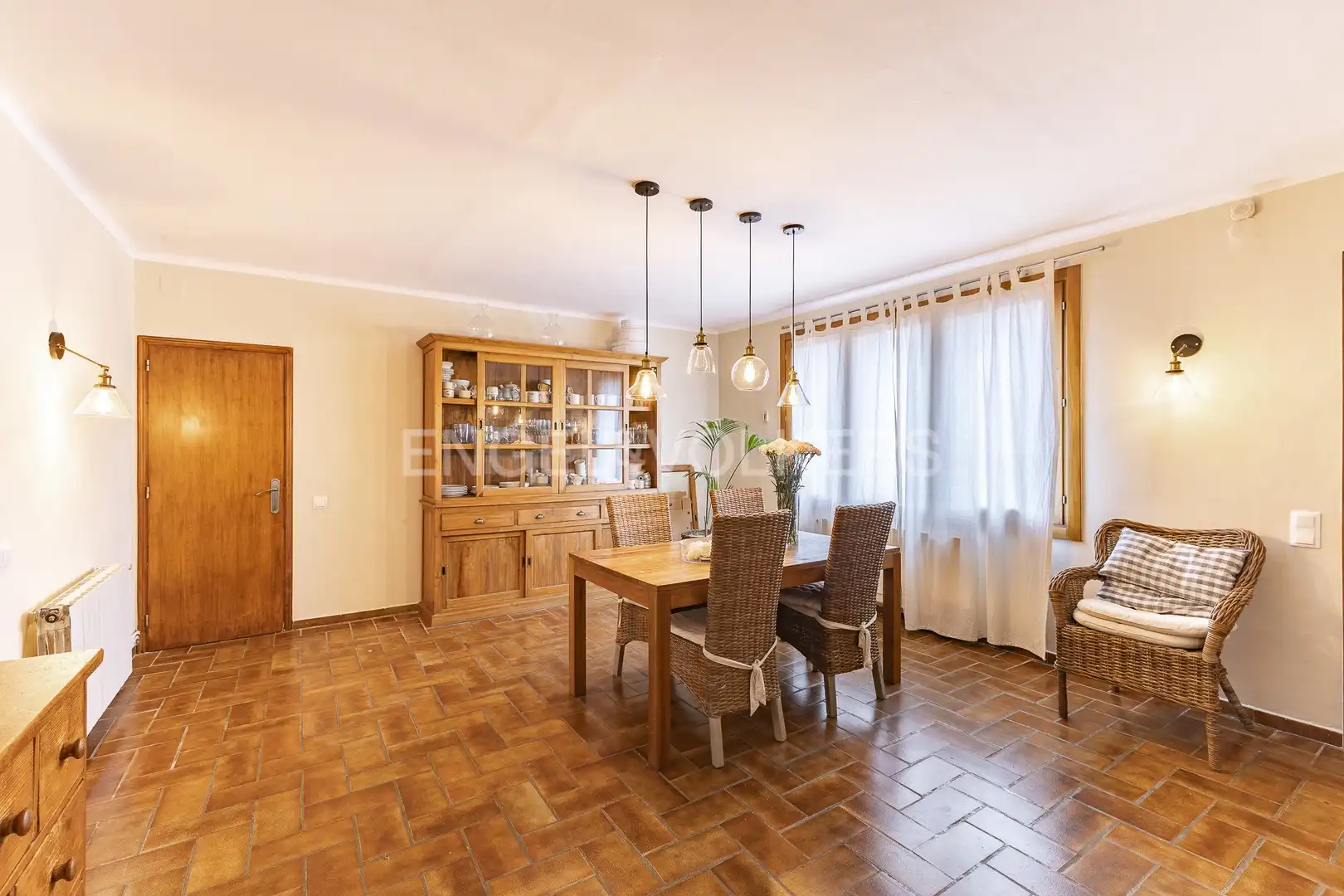 Comedor de Finca rústica en venta en Arenys de Munt con Aire acondicionado, Calefacción y Jardín privado