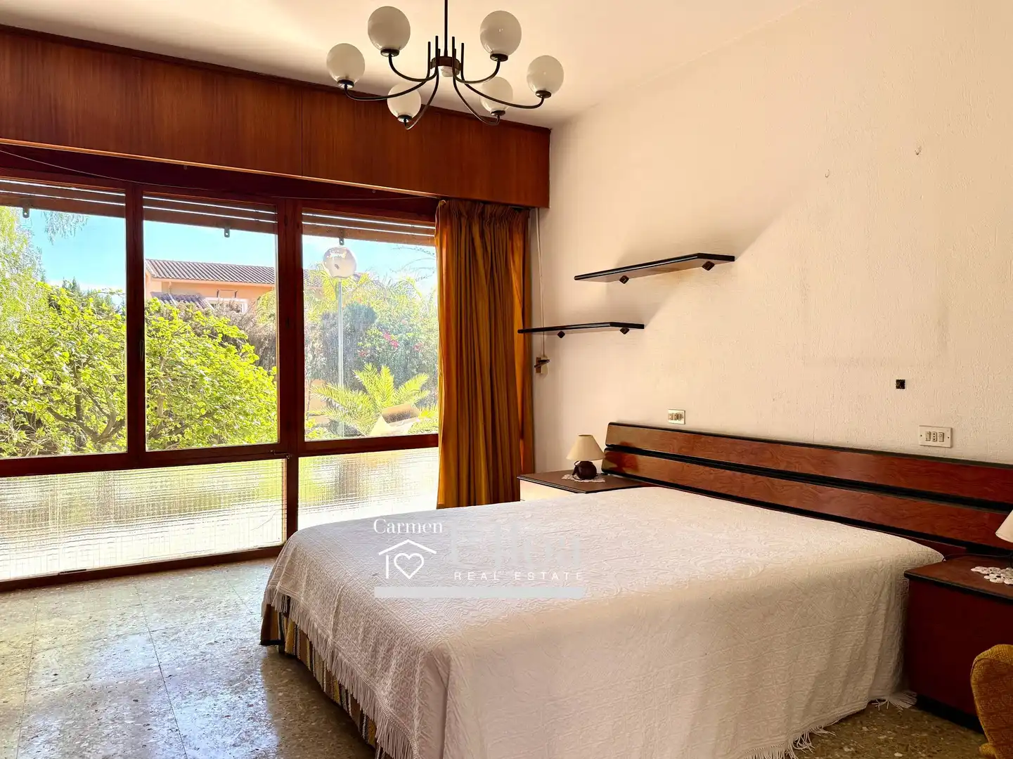 Vista exterior de Casa o xalet en venda en Alicante / Alacant amb Aire condicionat, Jardí privat i Terrassa