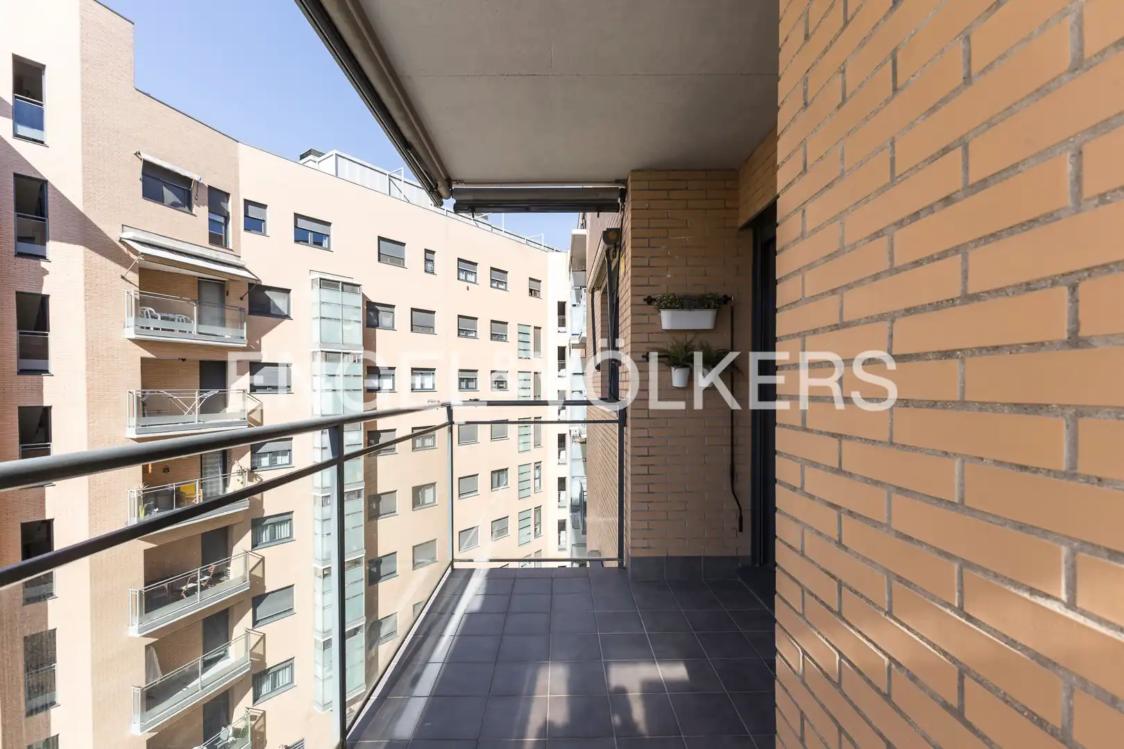 Terrassa de Pis de lloguer en Madrid amb Aire condicionat, Calefacció i Jardí privat
