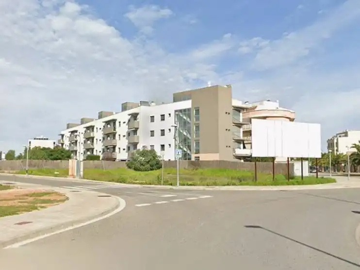 Terreno residencial en venta en Avinguda Aragonesa 25