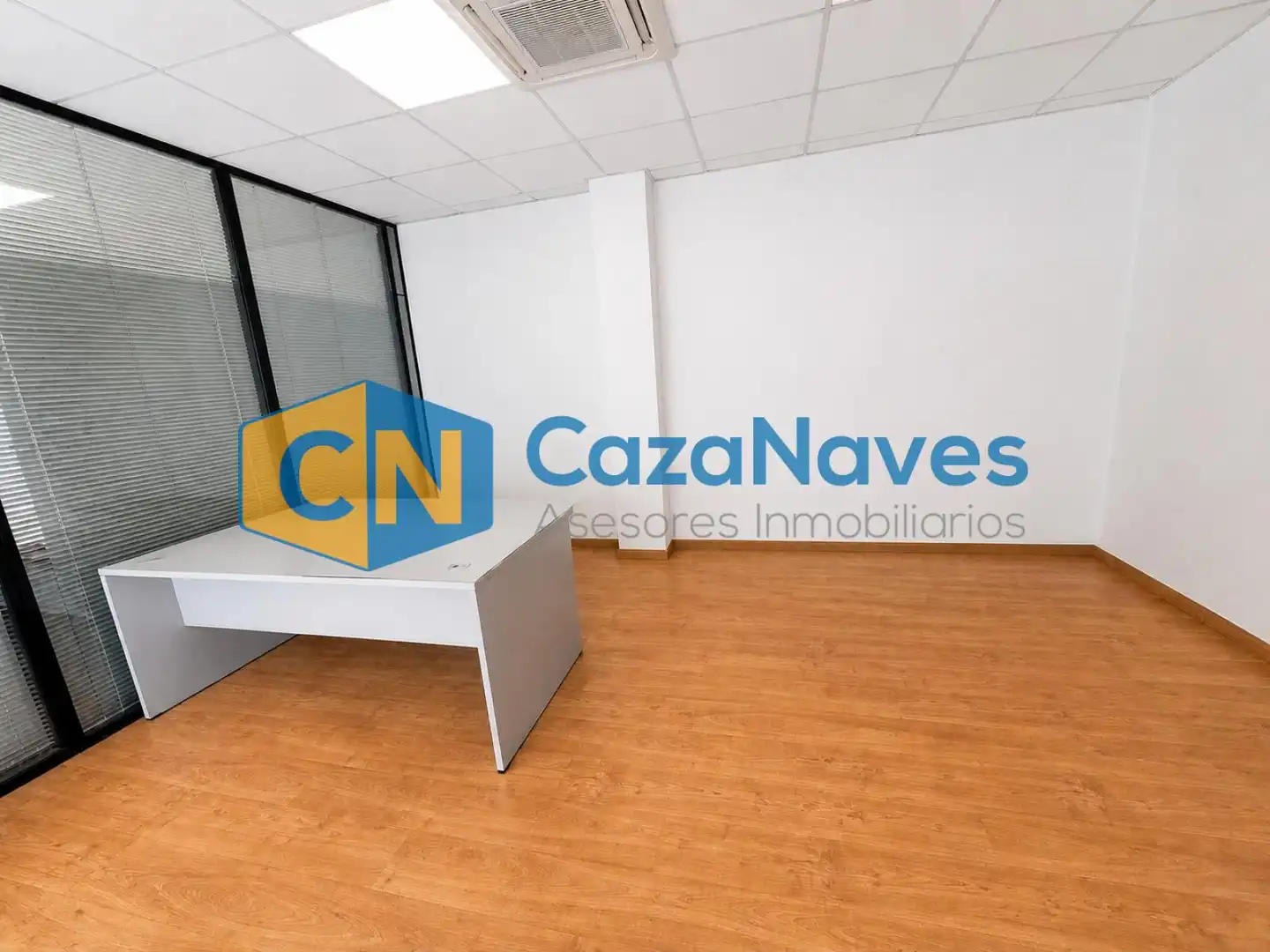 Industrial building to rent in Barrio de la Estación, imagen 7