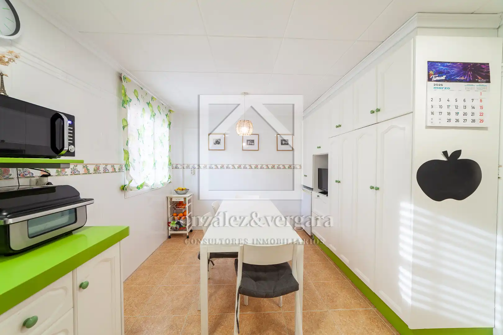 Cocina de Casa adosada en venta en Alzira con Aire acondicionado, Calefacción y Terraza