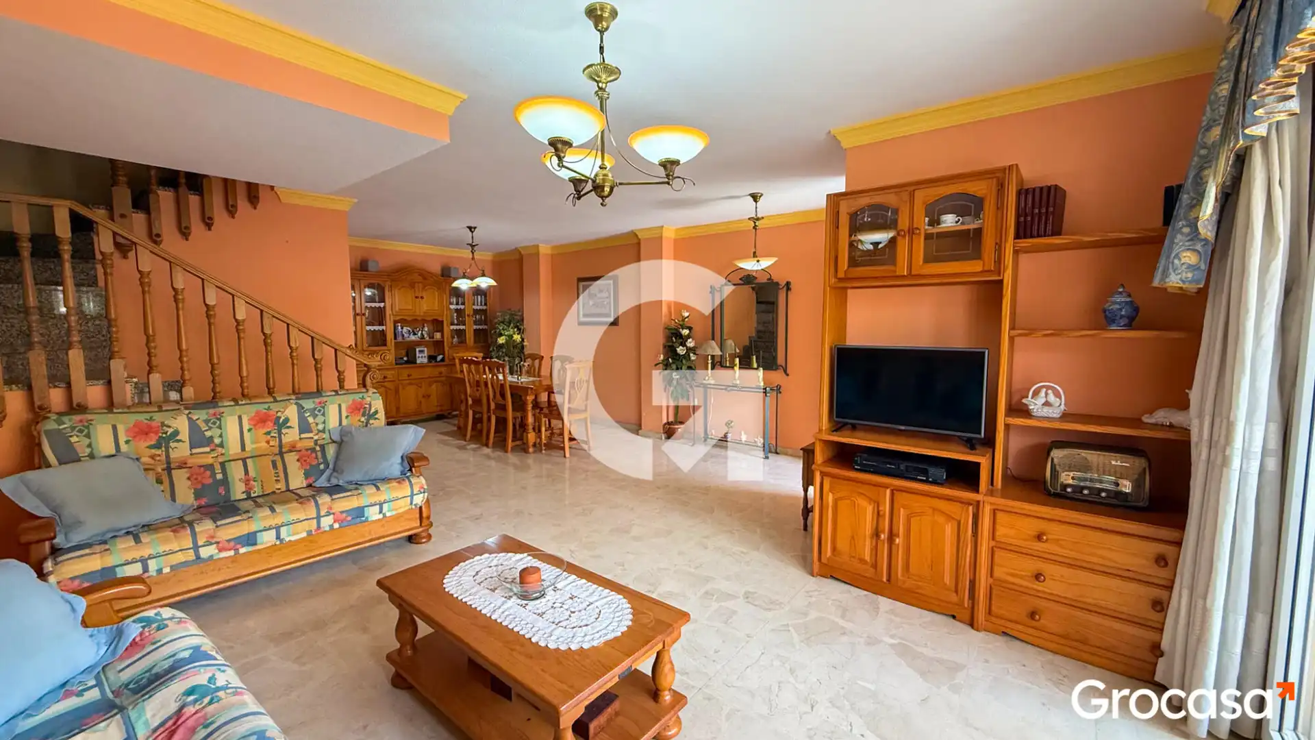Sala d'estar de Casa adosada en venda en Vélez-Málaga amb Aire condicionat, Calefacció i Jardí privat