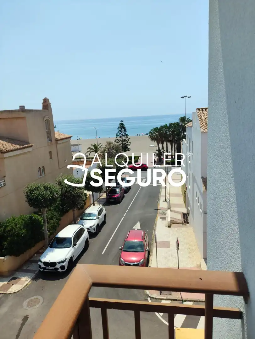 Exterior view of Flat for rent in Roquetas de Mar  with Furnished