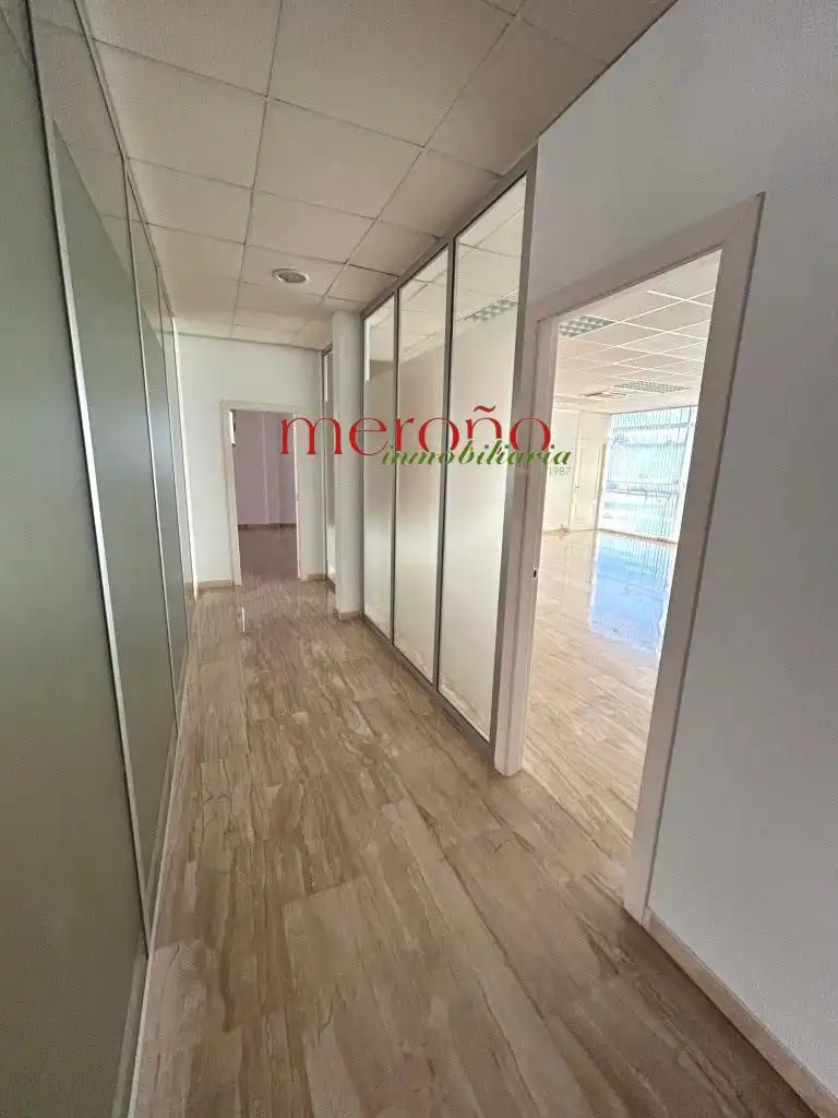 Bureau avec ascenseur à louer à Torrellano, imagen 7