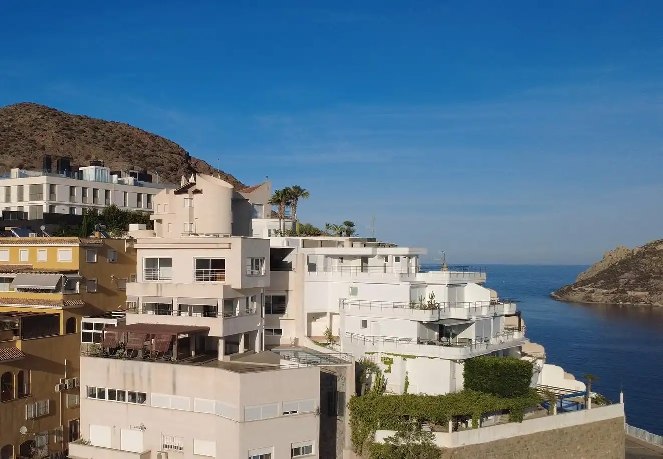 Vista exterior de Casa o xalet en venda en Águilas amb Aire condicionat, Calefacció i Jardí privat