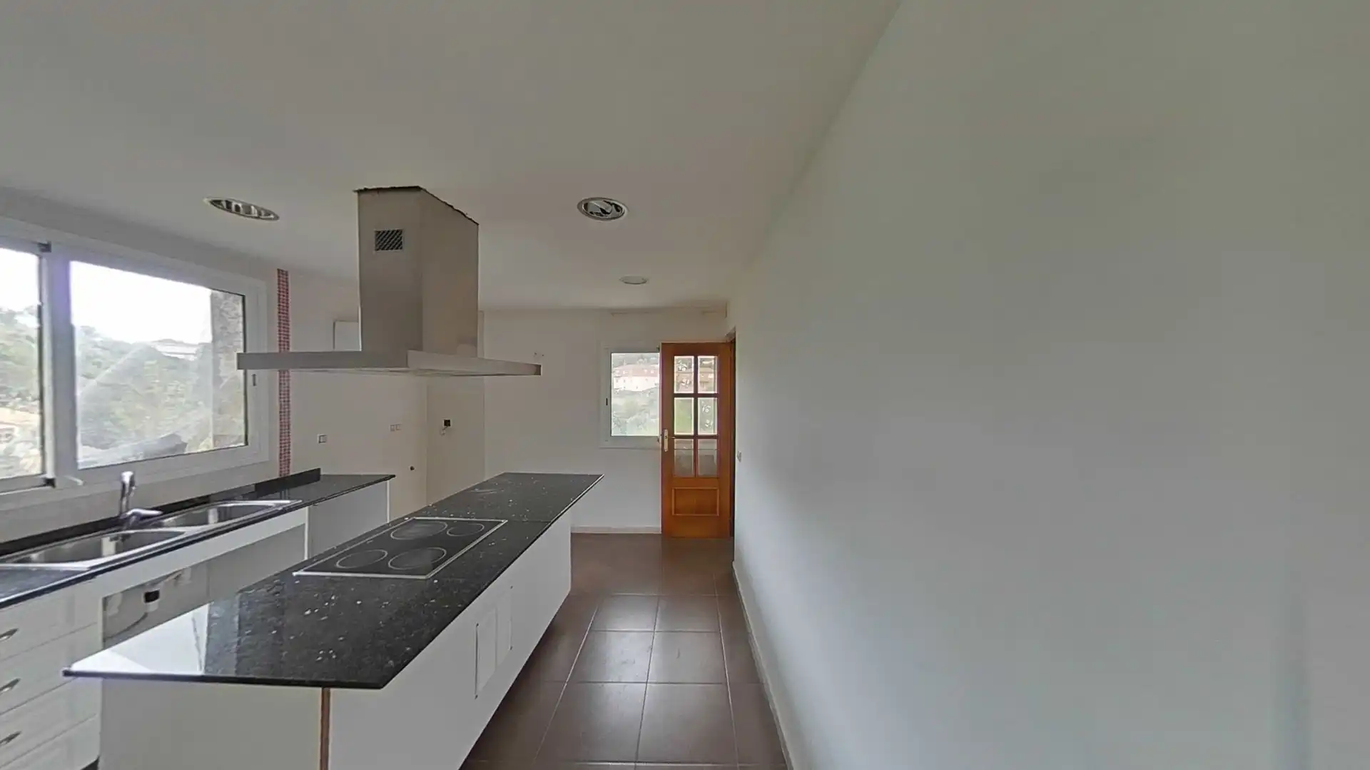 Küche von Haus oder Chalet zum Verkauf in Cubelles mit Privatgarten und Abstellraum