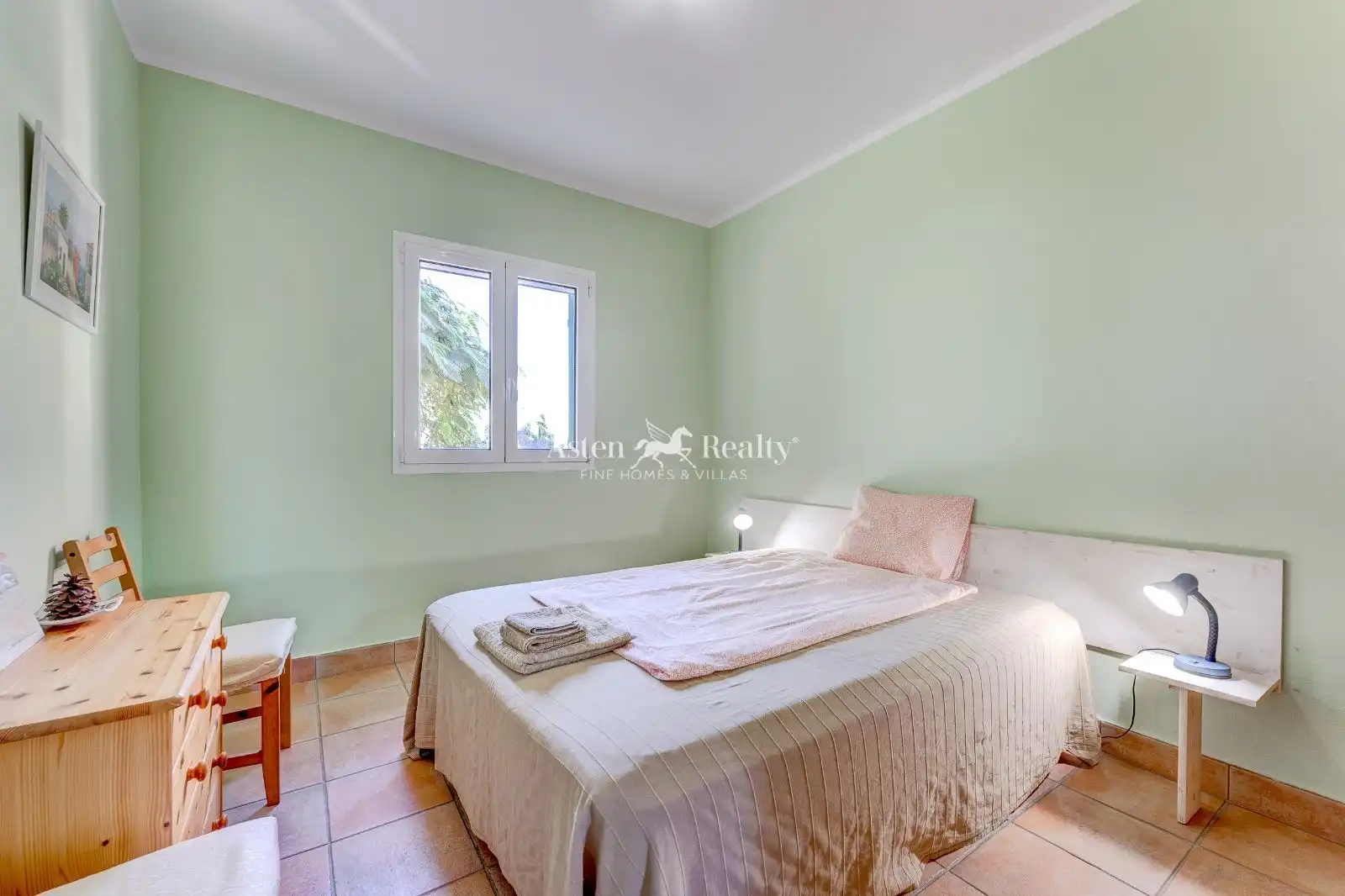 Schlafzimmer von Haus oder Chalet zum Verkauf in Guía de Isora mit Terrasse, Schwimmbad und Möbliert