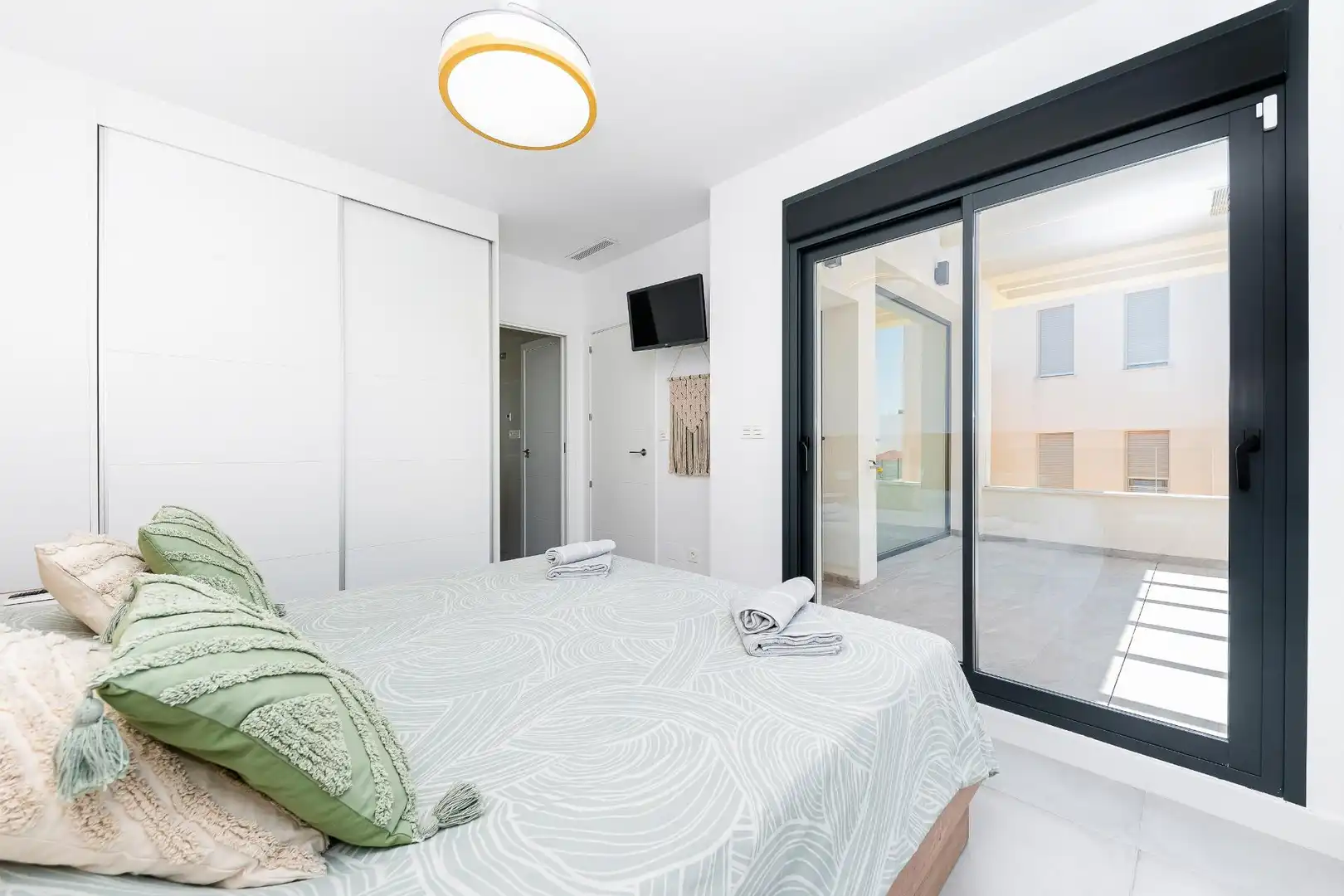 Dormitori de Casa o xalet en venda en Los Montesinos amb Aire condicionat, Terrassa i Piscina