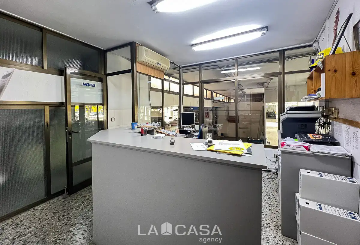 Business premises for sale in Avinguda de la Constitució, imagen 3