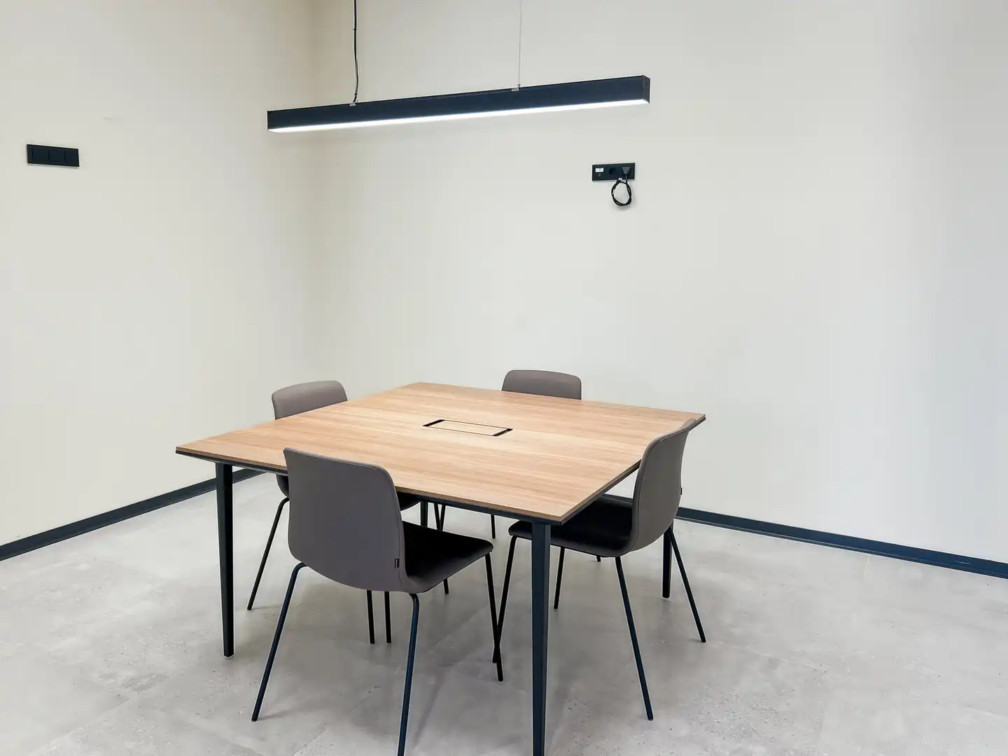 Comedor de Oficina de alquiler en Vera con Aire acondicionado, Calefacción y Amueblado