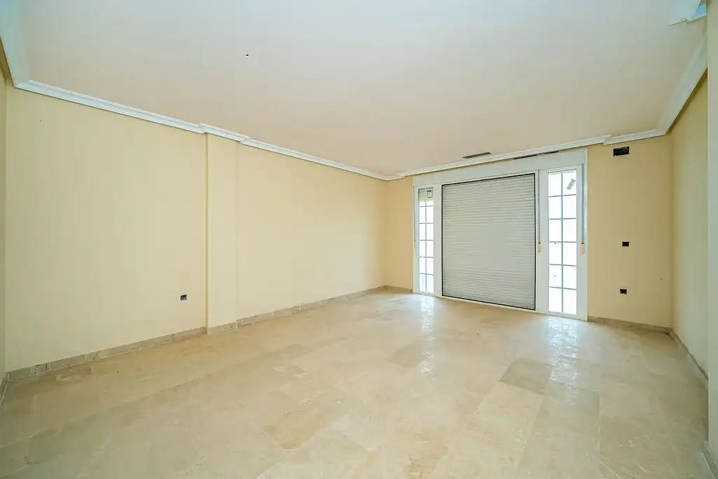 Edificio en venta en Tàrbena