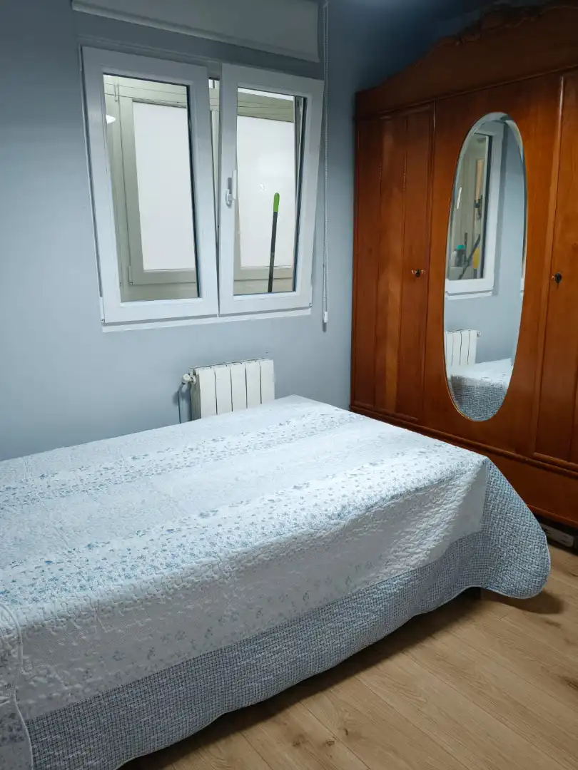 Schlafzimmer von Wohnung zum Verkauf in Lugo mit Möbliert