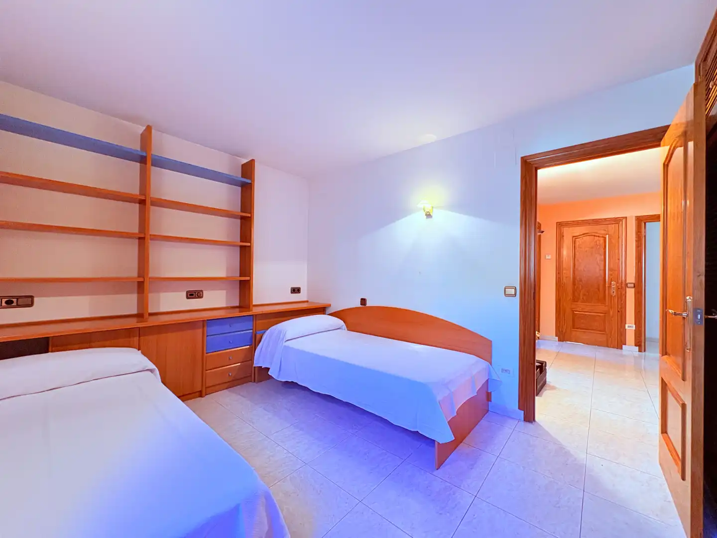 Schlafzimmer von Wohnung zum Verkauf in Sesué mit Heizung und Möbliert