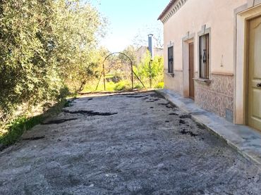 Country house with garden for sale in Vélez-Rubio
