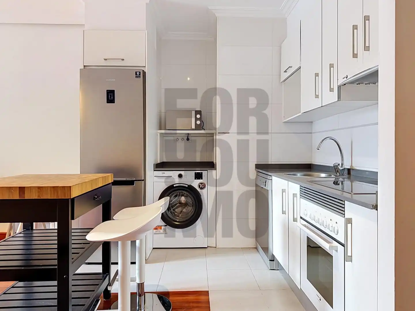 Cocina de Piso en venta en Irun  con Calefacción, Trastero y Balcón