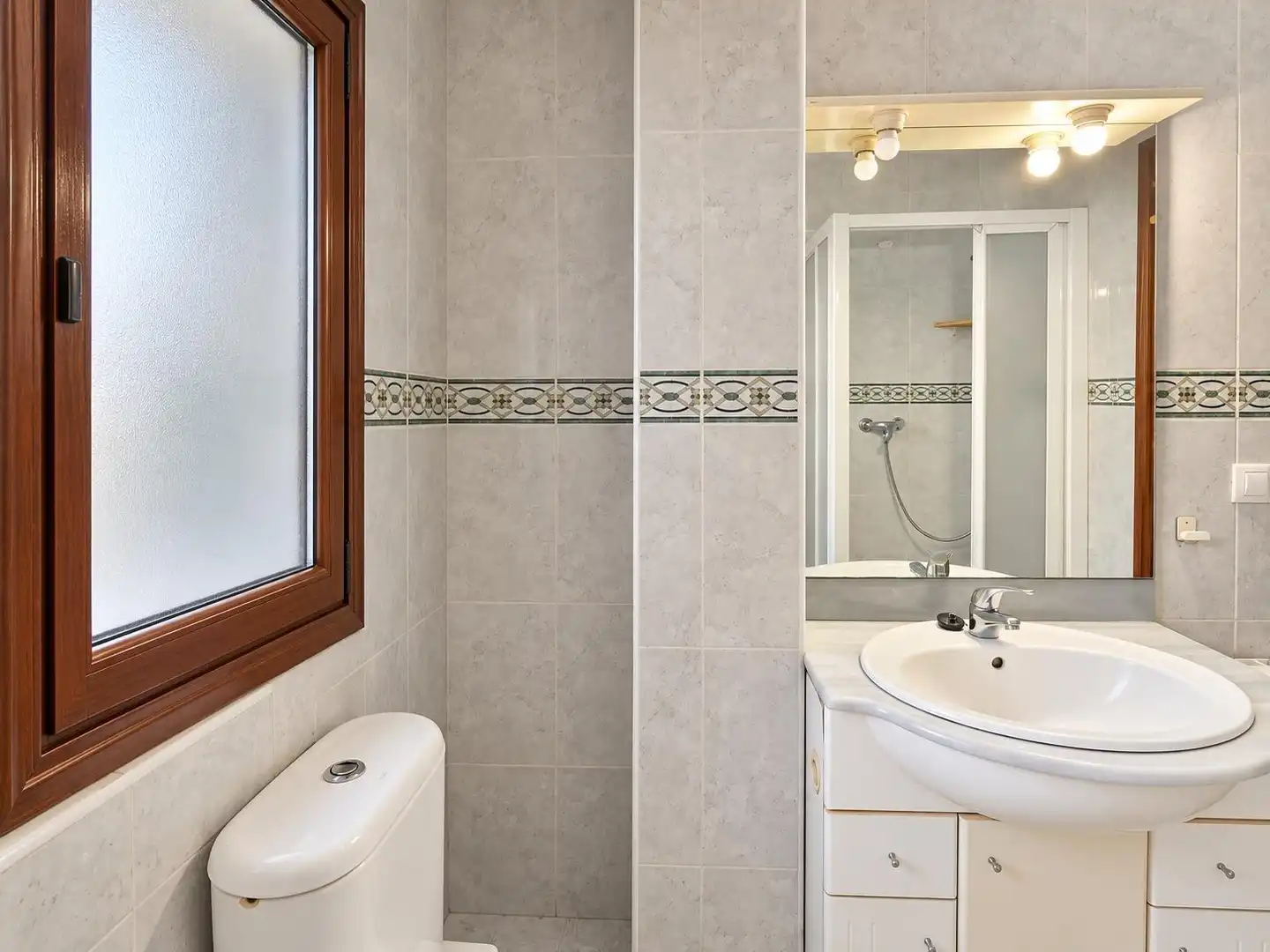 Bathroom of Flat for sale in Comillas (Cantabria), Cantabria