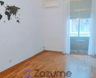 Bedroom of Flat to rent in  Barcelona Capital  with Air Conditioner, Heating and Parquet flooring