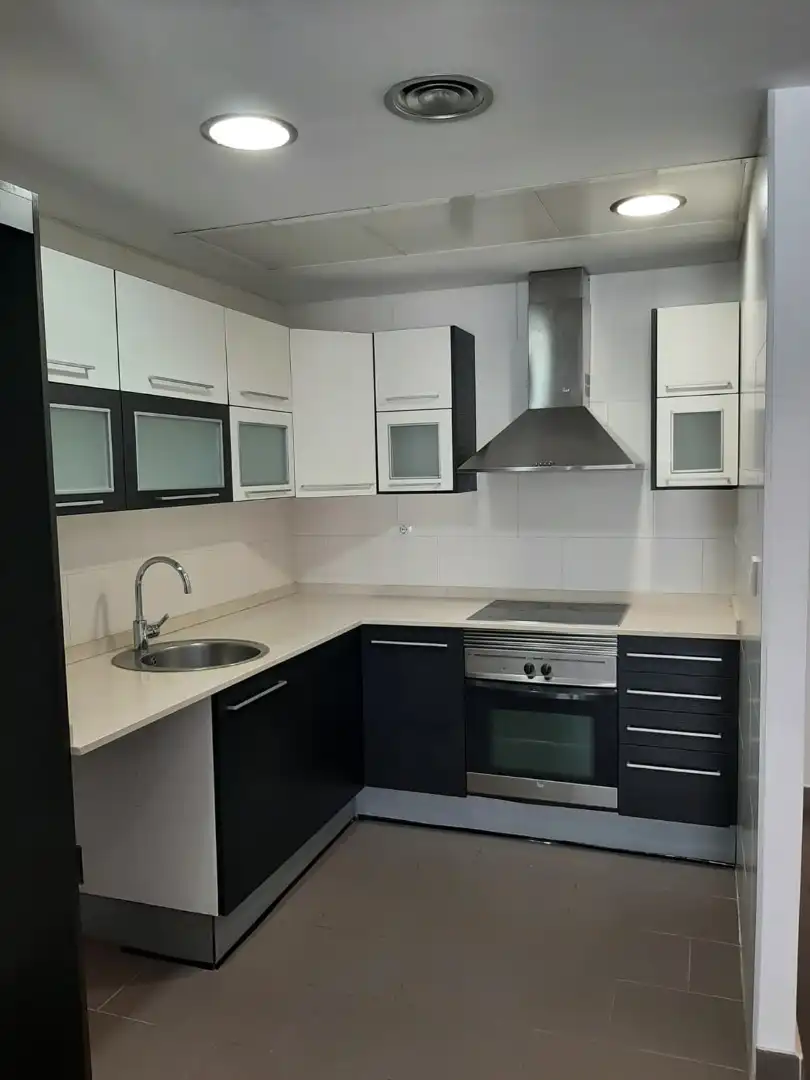 Kitchen of Flat for sale in Mataró  with Air Conditioner, Heating and Oven