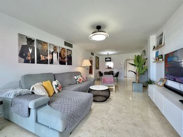 Apartament amb piscina en venda a Camino Cortes 26