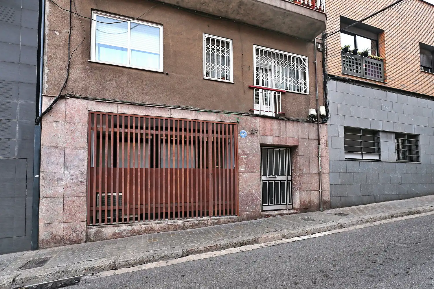 Außenansicht von Wohnung zum Verkauf in Barcelona mit Klimaanlage, Heizung und Möbliert
