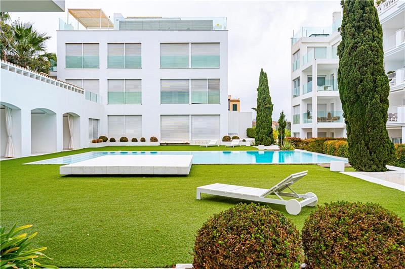 Swimming pool of Planta baja for sale in Manacor  with Air Conditioner, Private garden and Terrace
