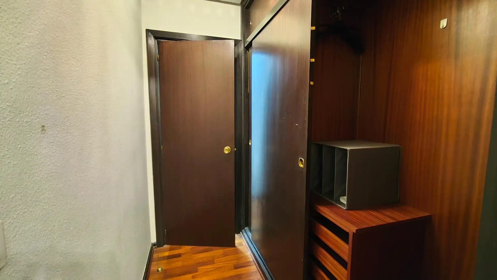 Piso de alquiler en Bilbao  con Calefacción y Amueblado
