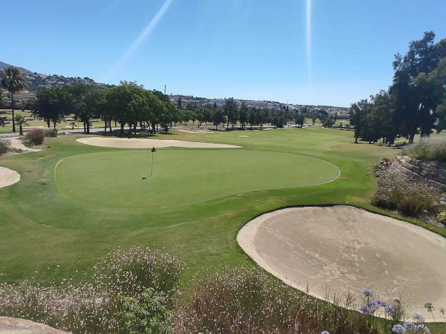 Vista exterior de Apartament en venda en Mijas amb Aire condicionat, Calefacció i Jardí privat