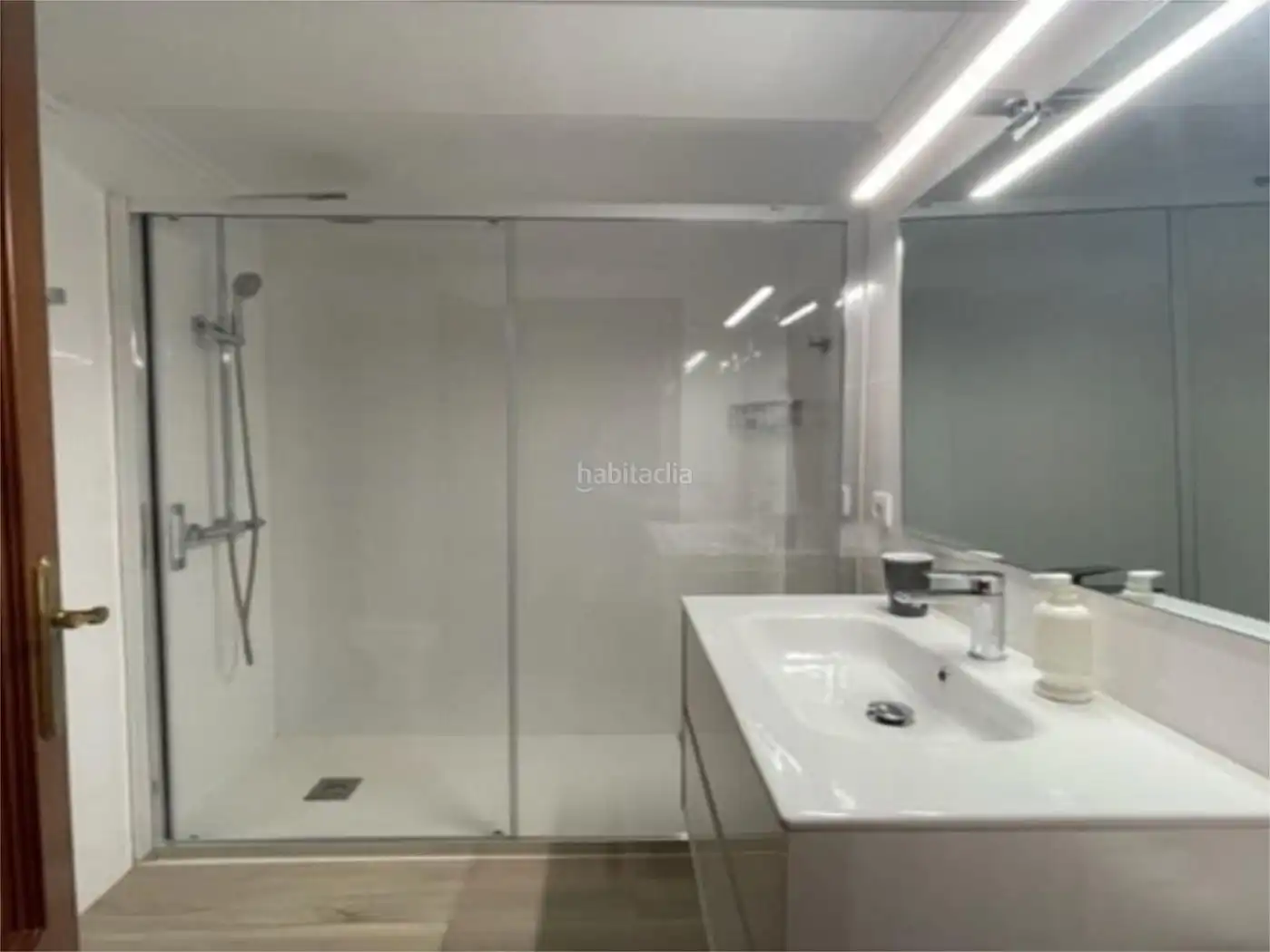Flat with lift to rent in Calle del Pintor Basiano 4