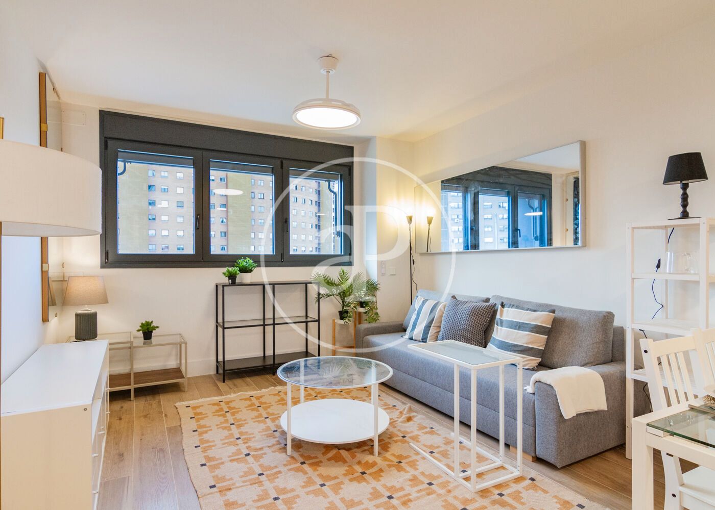 Living room of Flat for sale in  Madrid Capital  with Air Conditioner, Heating and Private garden