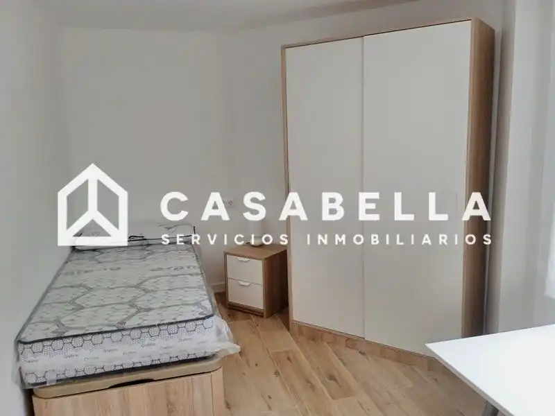 Schlafzimmer von Wohnung zur Miete in Valencia mit Klimaanlage, Terrasse und Möbliert